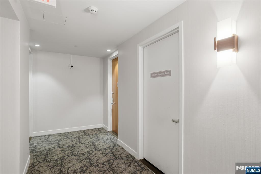 20 Newport Parkway #2012 — photo 34