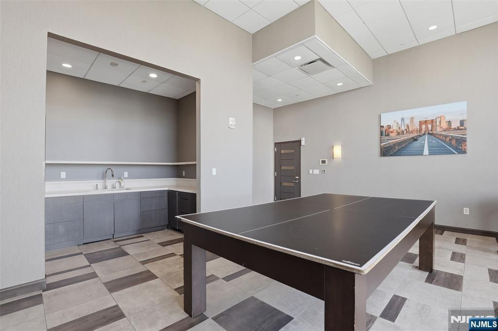 20 Newport Parkway #2012 — photo 36