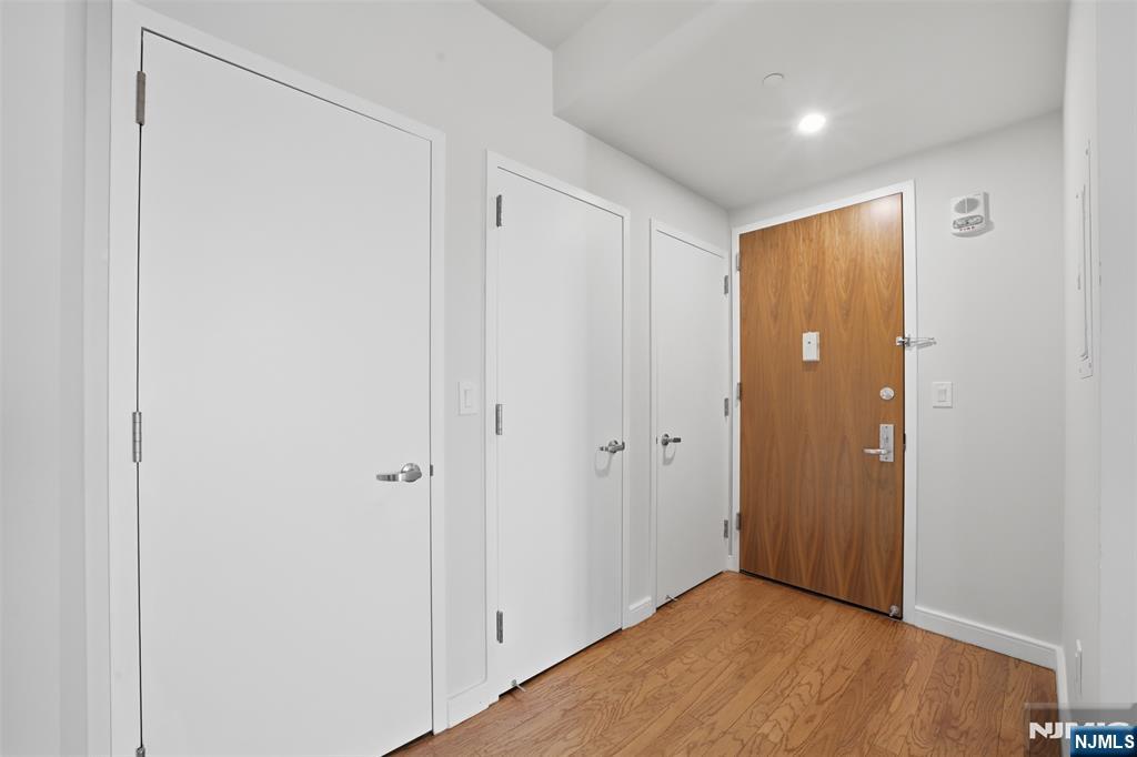 20 Newport Parkway #2012 — photo 6