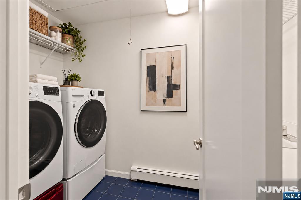 3 Bridle Way — photo 37
