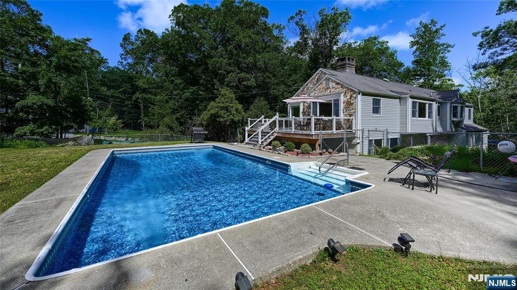 460 Laurel Lane — photo 31