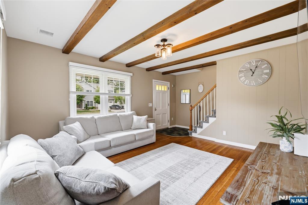 124 Rivervale Rd, River Vale, NJ 07675