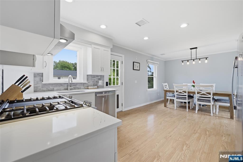 124 Rivervale Rd, River Vale, NJ 07675