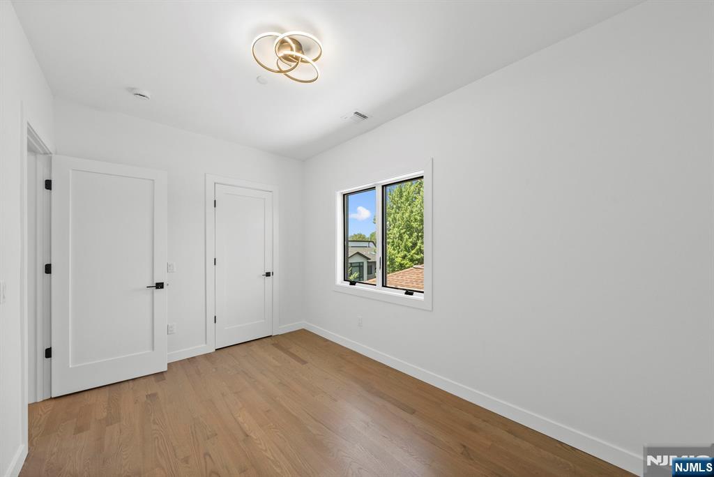 793 Inwood Terrace — photo 14