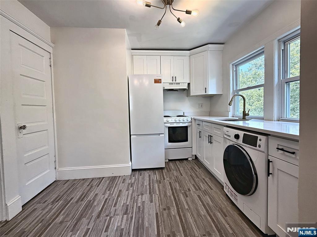 111 Grand Avenue - Photo 2