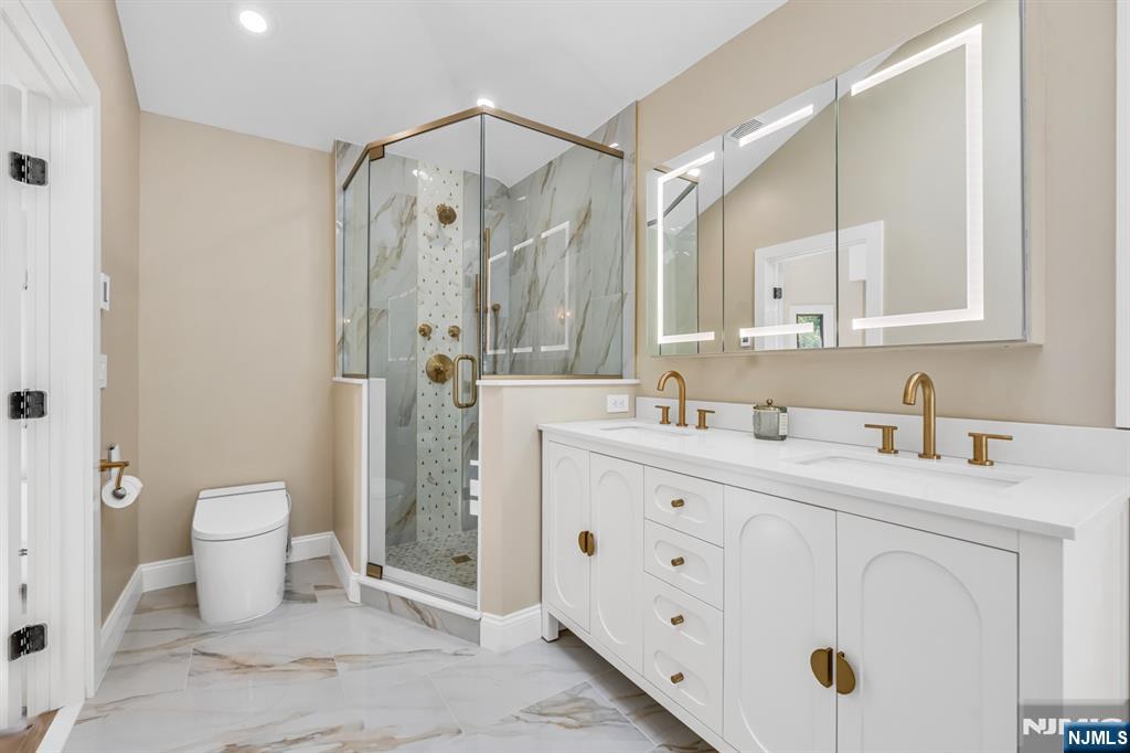 836 Hemlock Court #T165 — photo 23