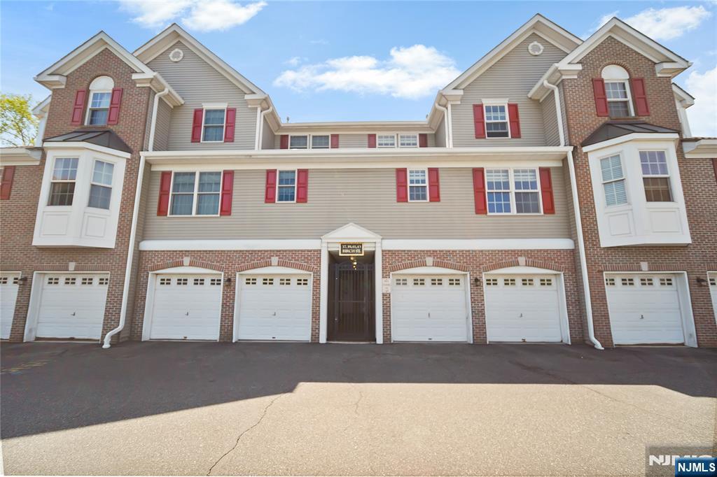Homes for sale in Ridgefield Park, NJ | 39 Birch St, Ridgefield Park, NJ 07660 | MLS# 26026772
