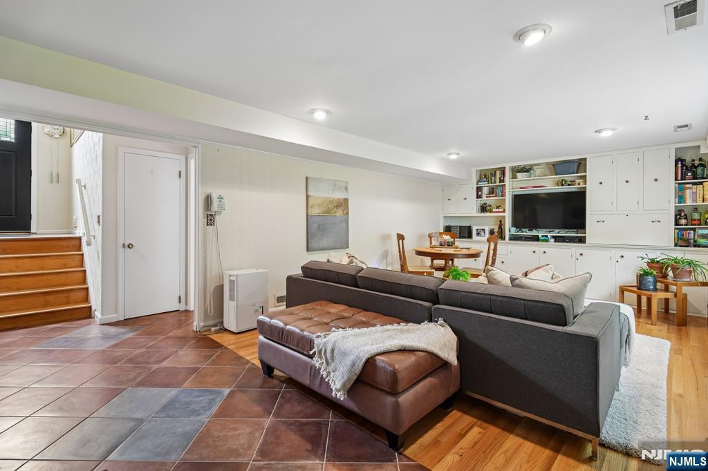 4 Elkin Drive — photo 15