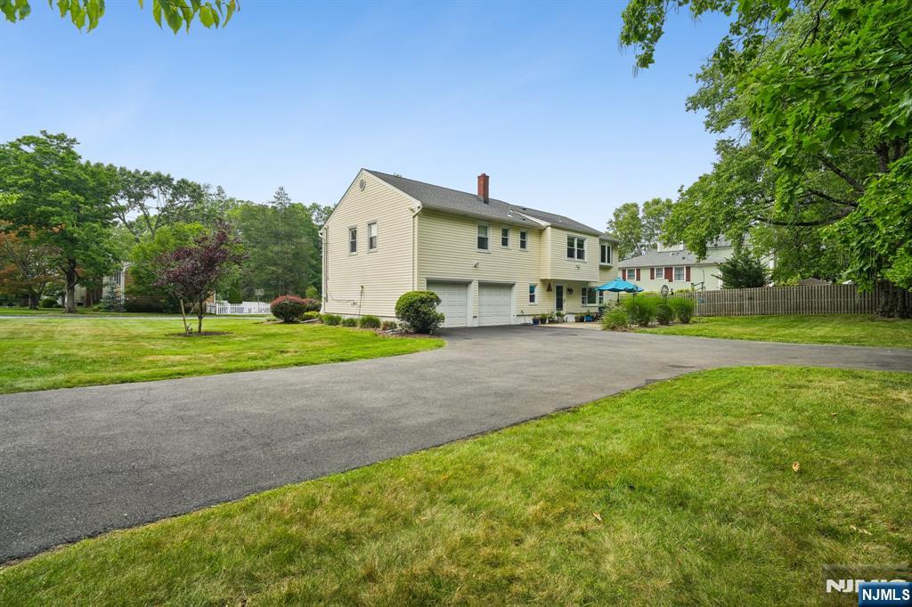 4 Elkin Drive — photo 23