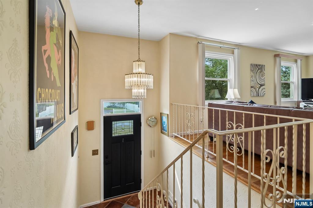 4 Elkin Drive — photo 4