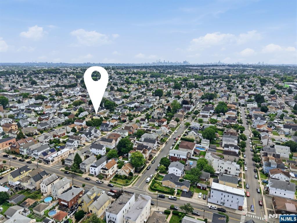 97 Bergen St, Garfield, NJ 07026