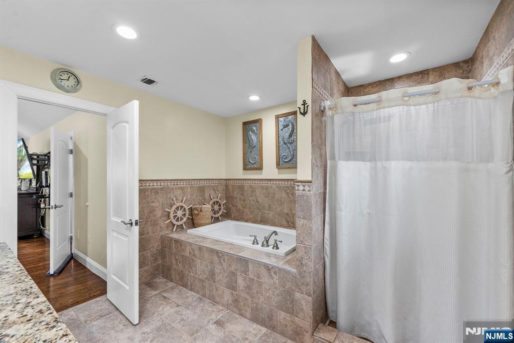39 Paterson Avenue — photo 34