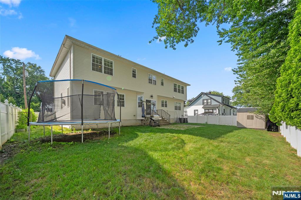 216 Washington St, Northvale, NJ 07647