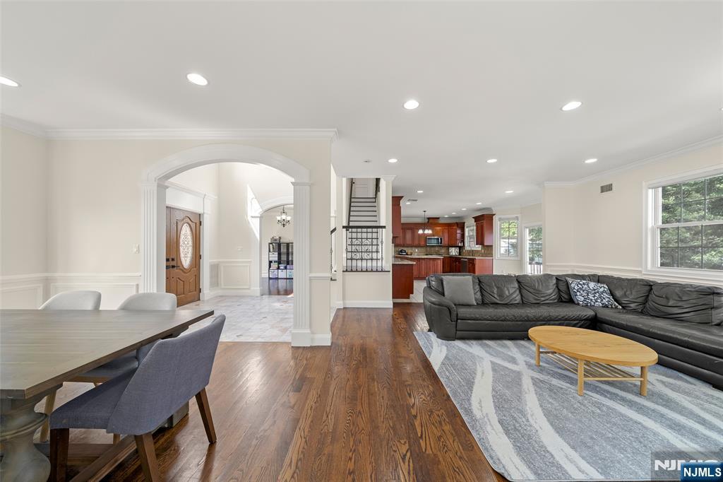 216 Washington Street — photo 7