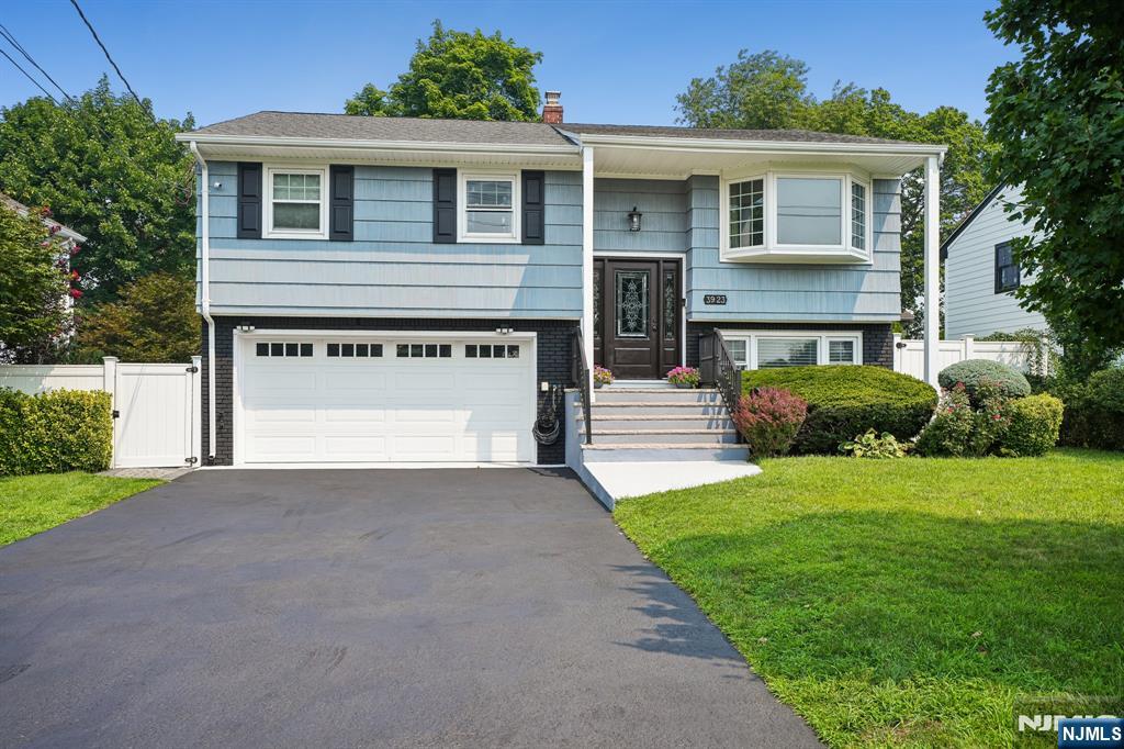 39-23 Morlot Ave, Fair Lawn, NJ 07410
