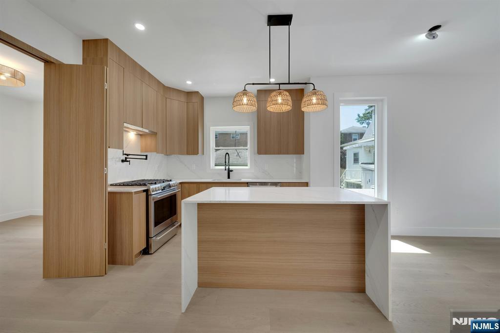 54 Hamilton Avenue