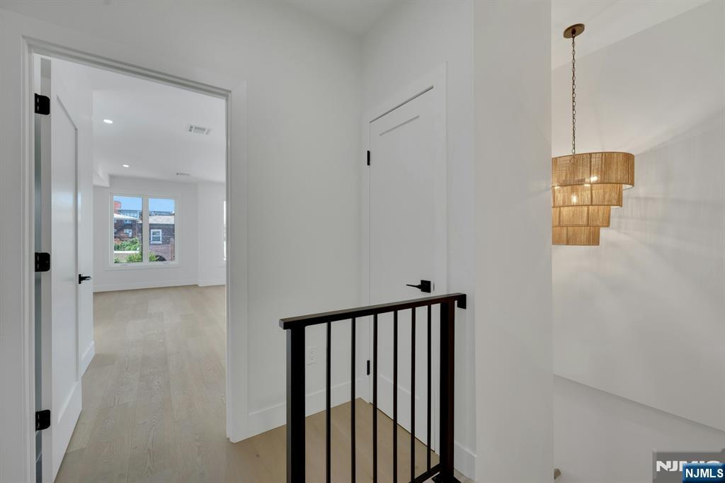 54 Hamilton Avenue
