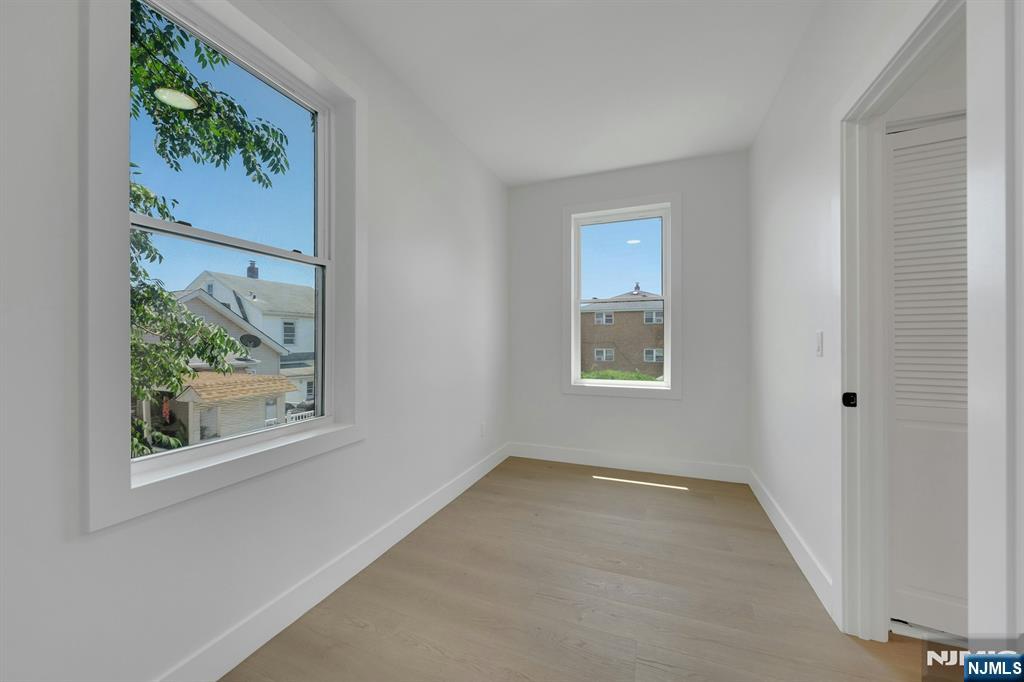 54 Hamilton Avenue