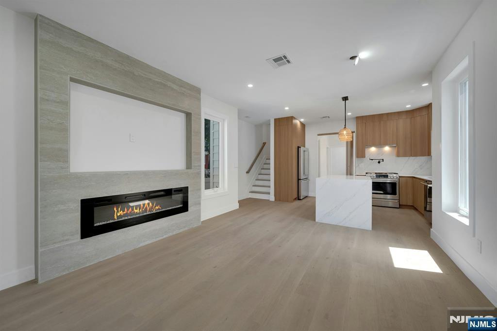 54 Hamilton Avenue - Photo 5