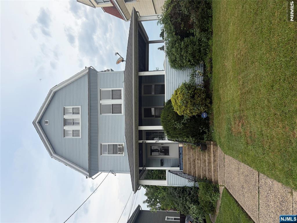 90 Spring Valley Ave, Hackensack, NJ 07601