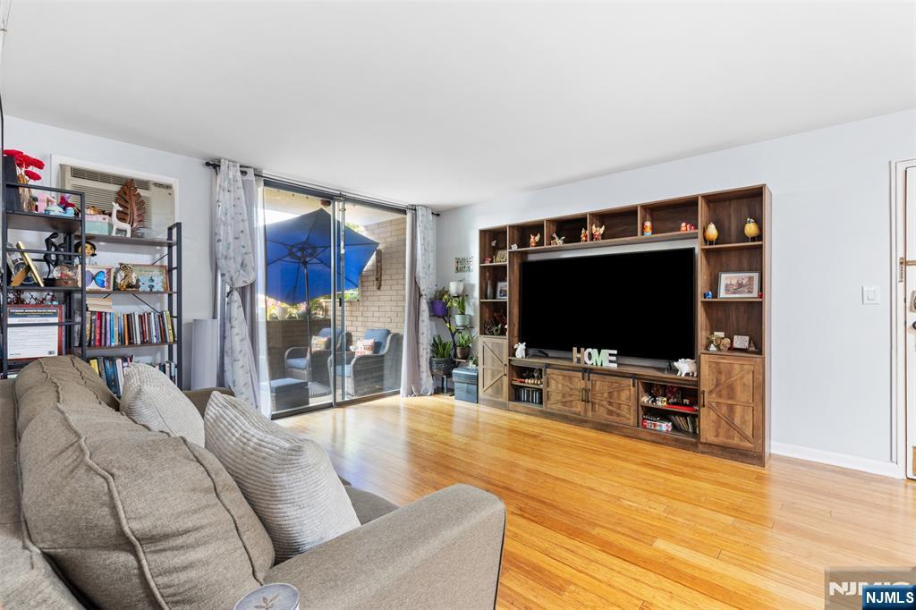464 Liberty St #107 B, Little Ferry, NJ 07643