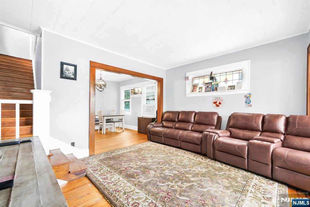 73 Ilford Avenue - Photo 3