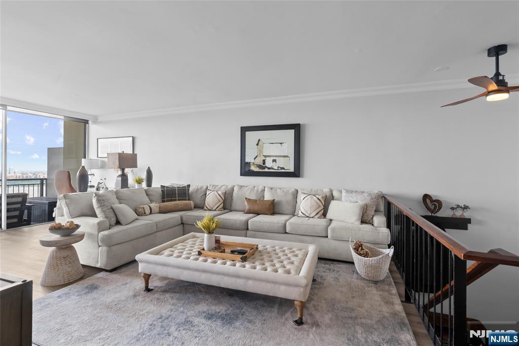4 Horizon Rd #1432, Fort Lee, NJ 07024
