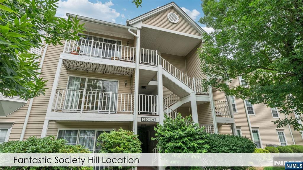 361 Cottonwood Way, Mahwah, NJ 07430