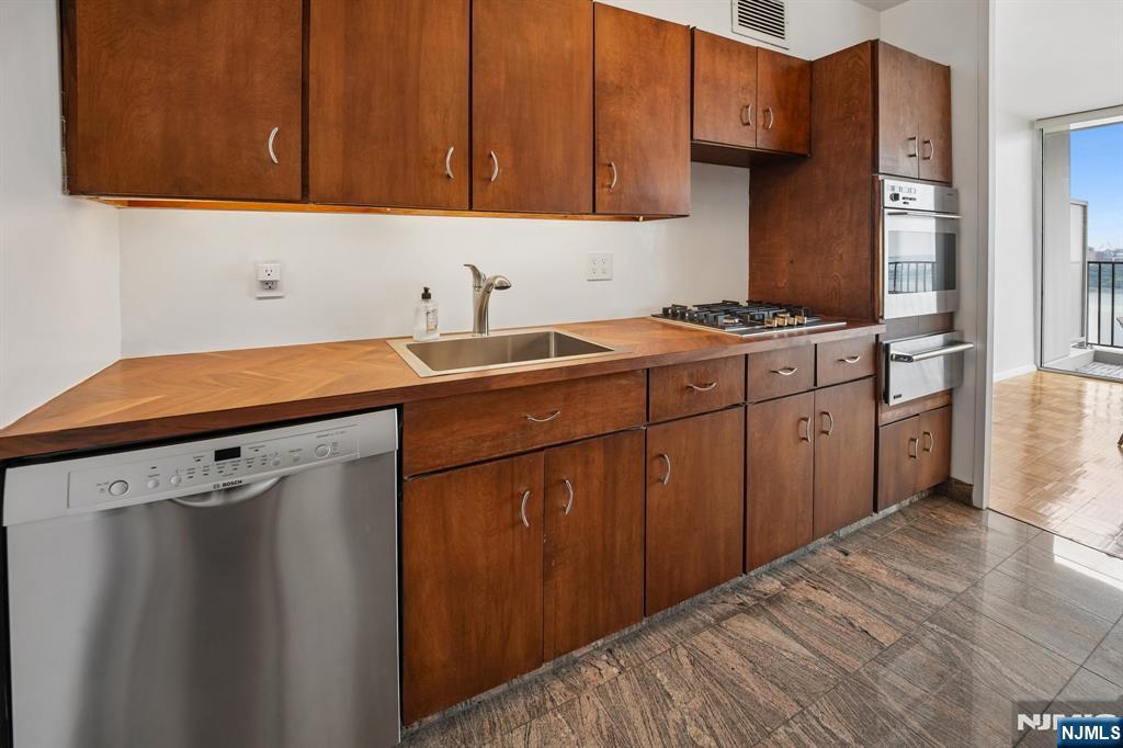 3 Horizon Road 1422 - Photo 5