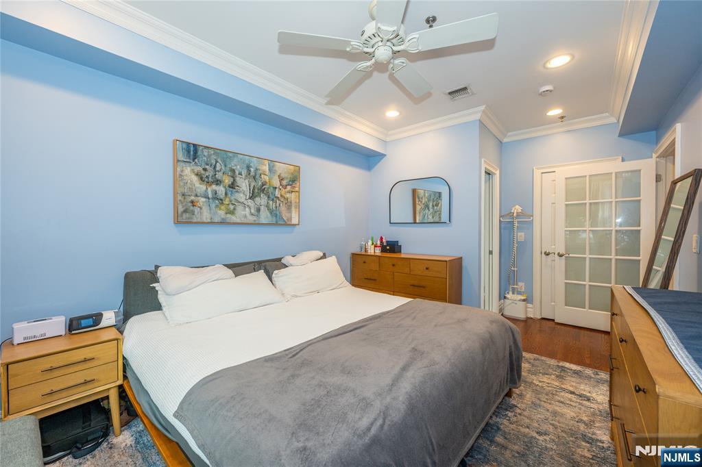 215 Monroe Street #1 — photo 12