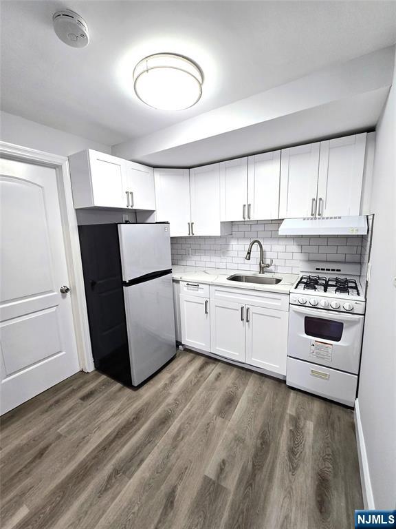 275 Grand Avenue — photo 14