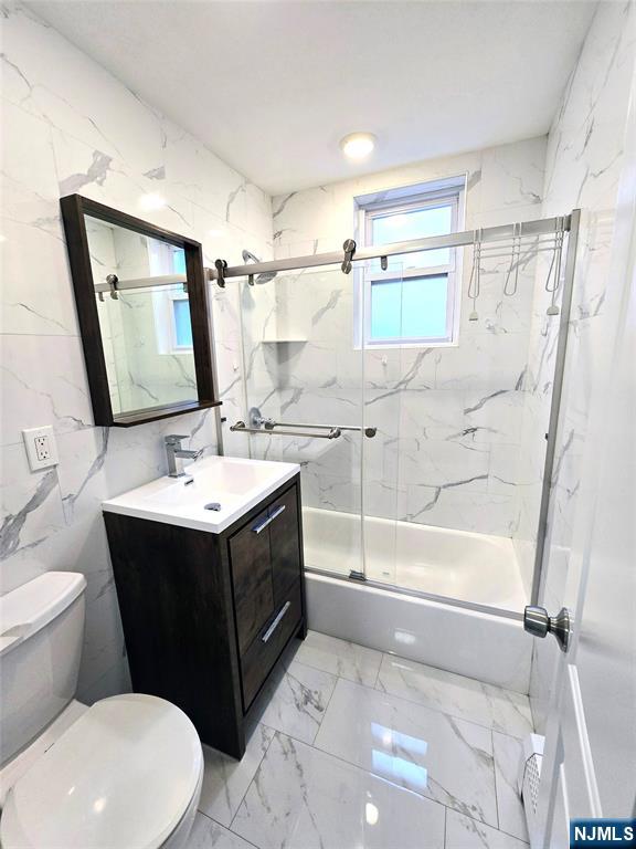 275 Grand Avenue — photo 15
