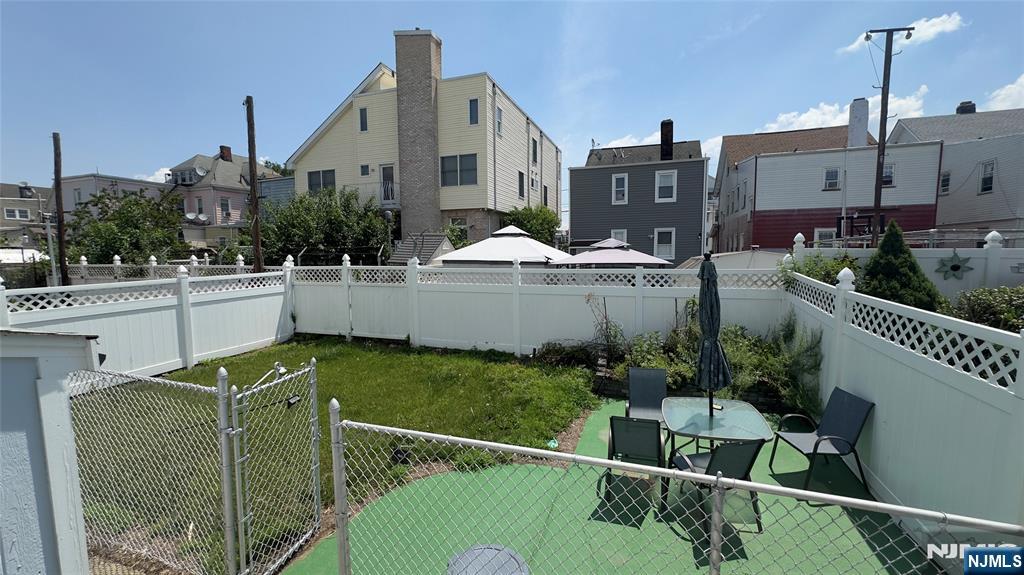 108 Brighton Avenue — photo 3