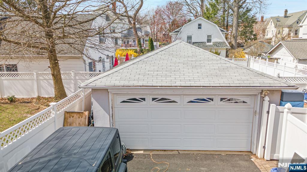 206 Mortimer Avenue — photo 6