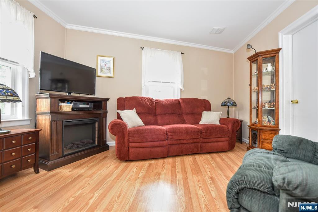 7 Lafayette Place - Photo 4