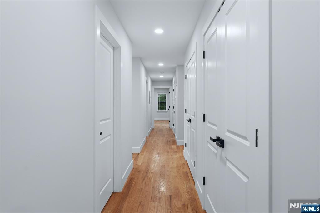 219 Burnett Street — photo 12