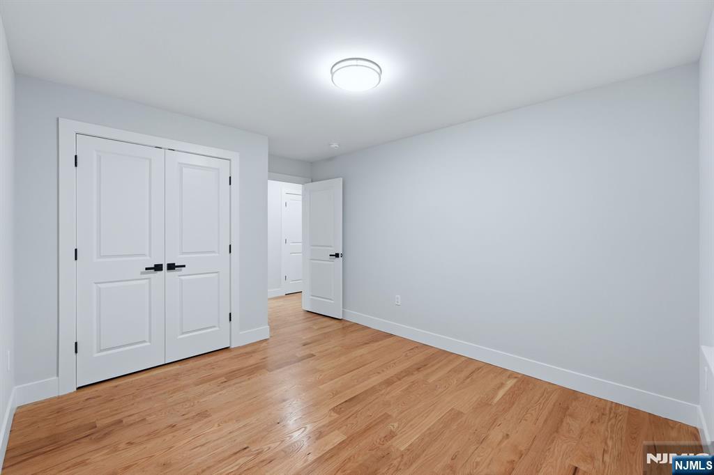 219 Burnett Street — photo 30