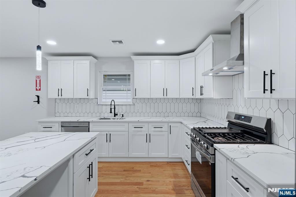 219 Burnett Street — photo 8