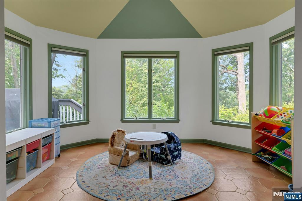 10 Brush Hill — photo 24
