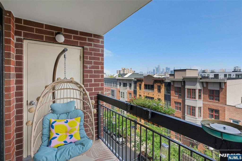 700 1st Street #6H — photo 13