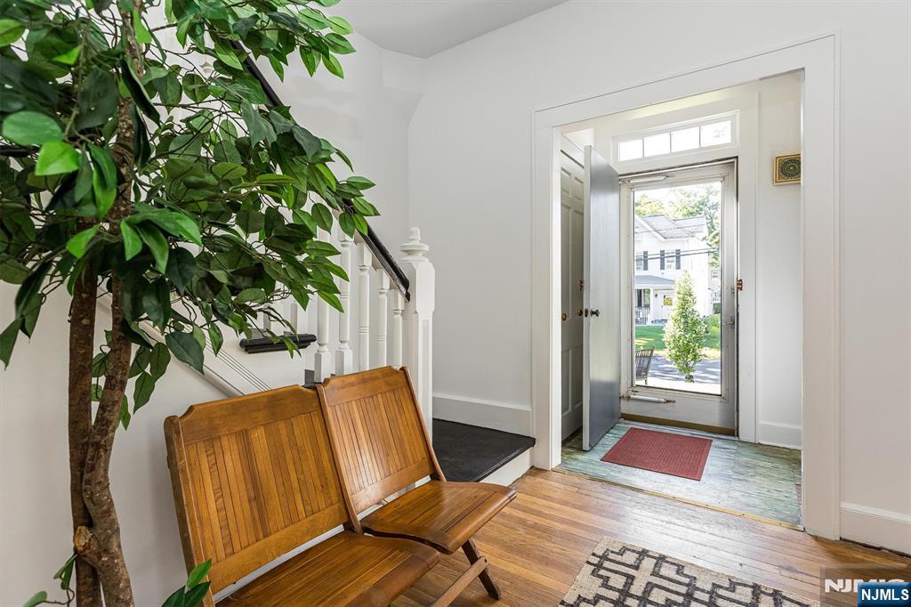 305 Mortimer Ave, Rutherford, NJ 07070