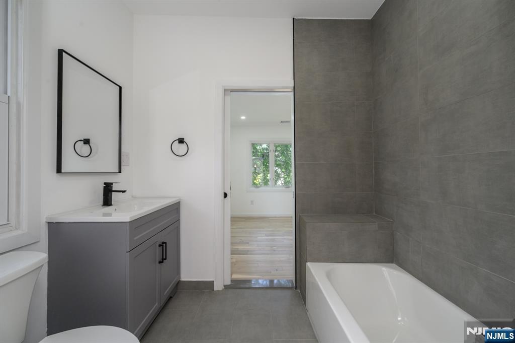 137 Myrtle Avenue — photo 17