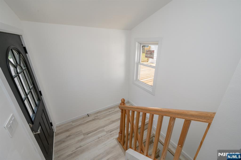 137 Myrtle Avenue — photo 25
