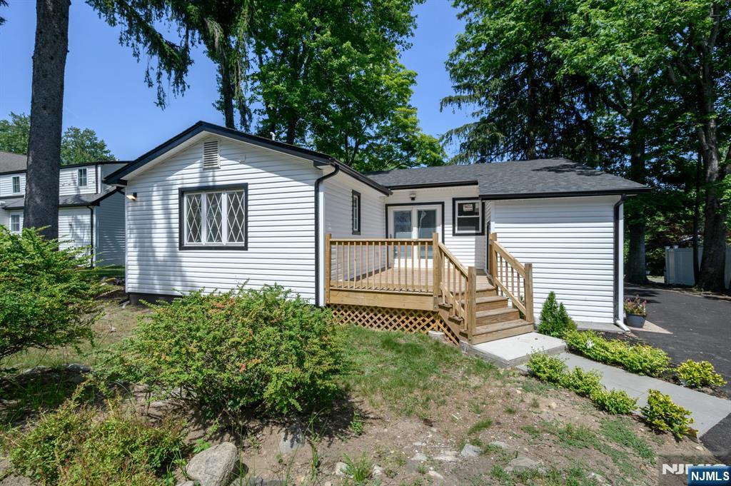 137 Myrtle Avenue — photo 39