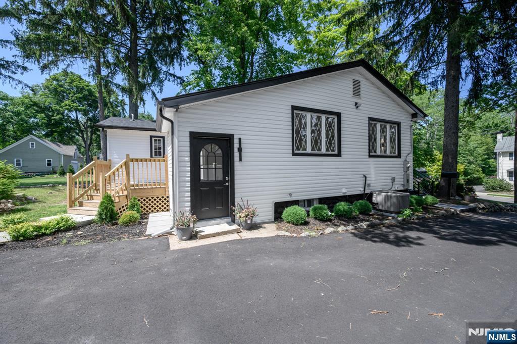 137 Myrtle Avenue — photo 41