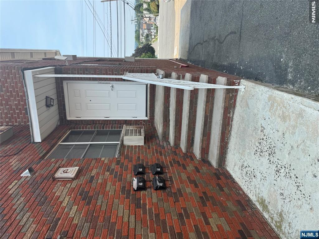 442 Ridge Road 1R - Photo 2