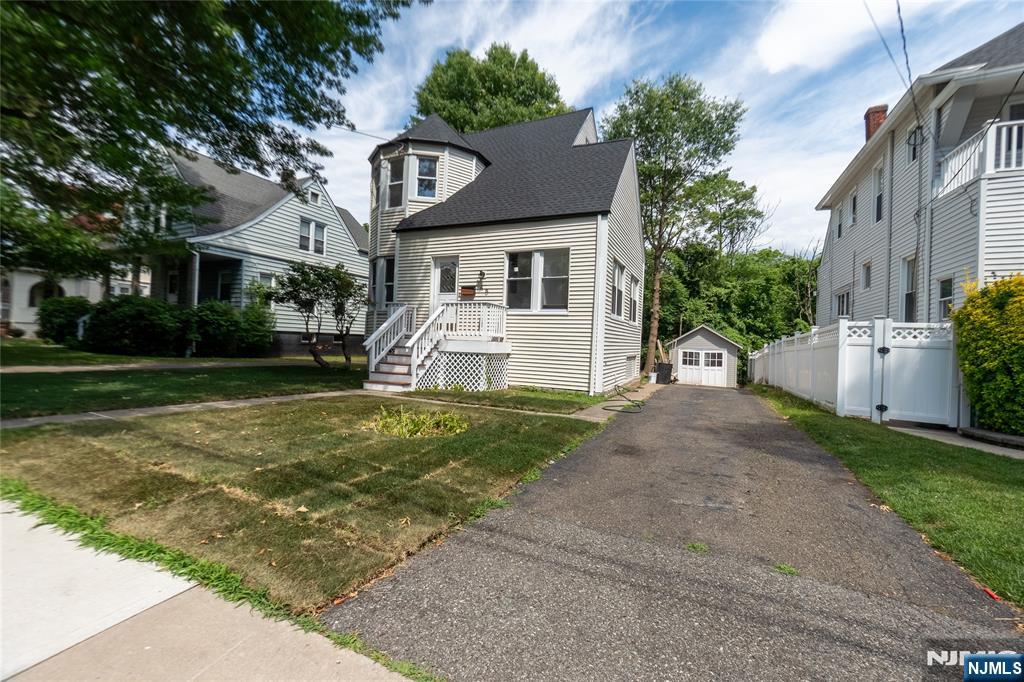 245 Elm Ave, Bogota, NJ 07603