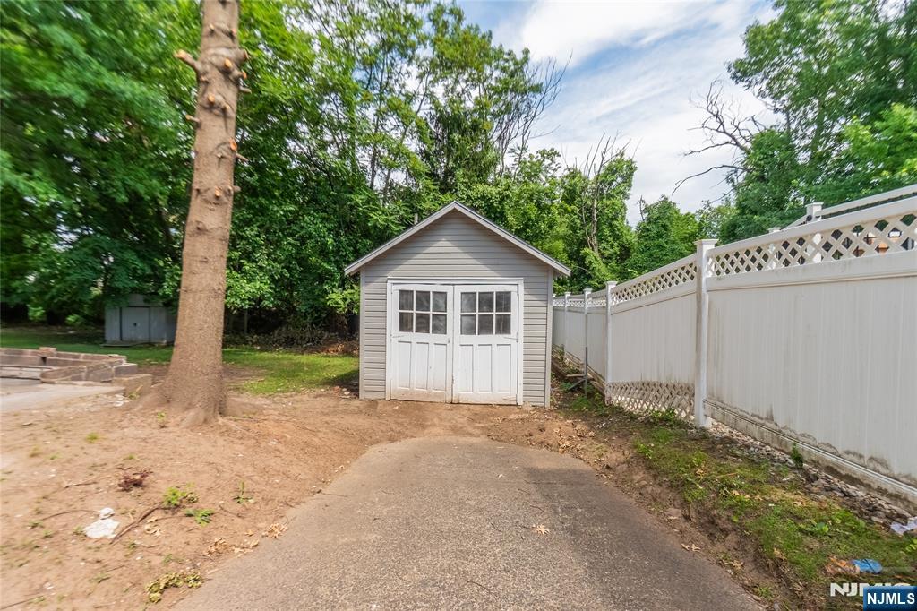 245 Elm Ave, Bogota, NJ 07603