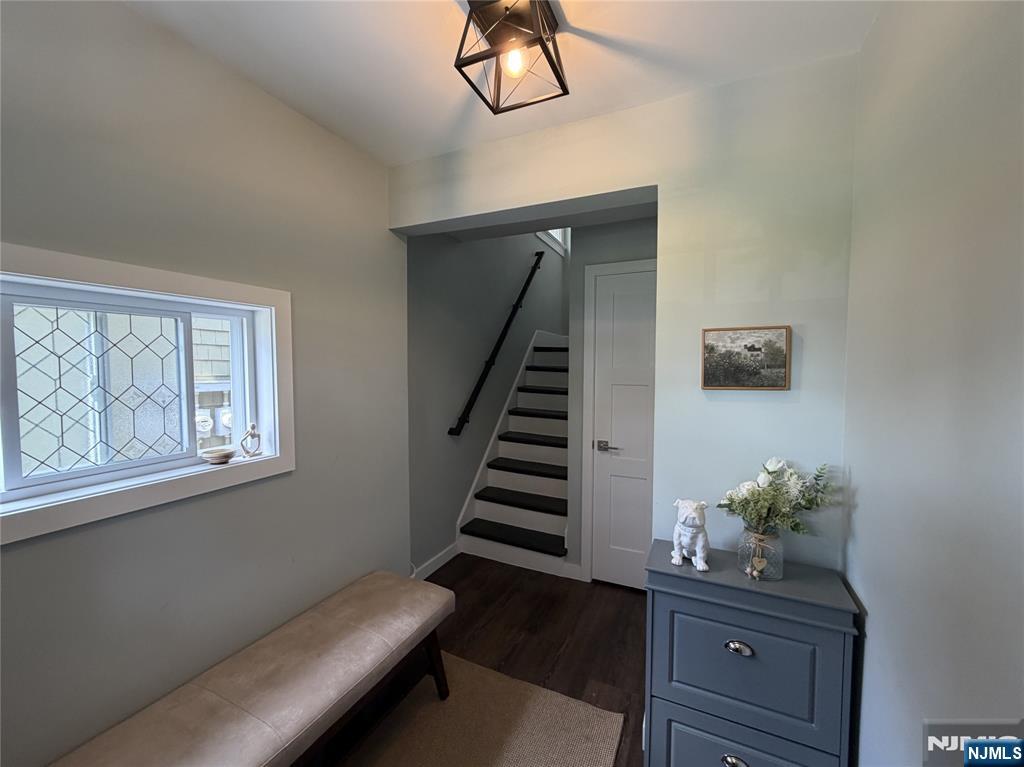 54 Label Street 2 - Photo 4