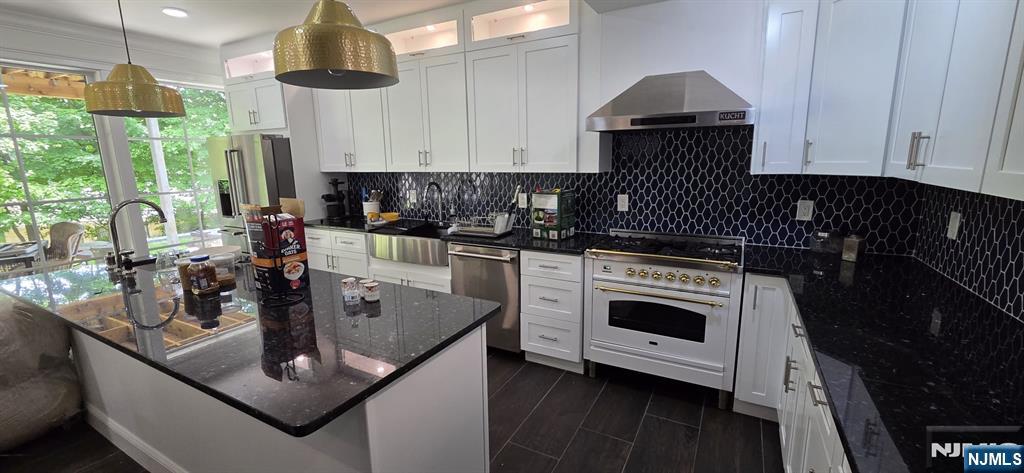 194 Macdonald Drive — photo 24